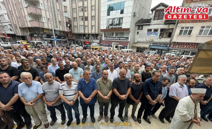 Trabzon'da fındık bahçesinde ölü bulunan çiftin cenazeleri defnedildi