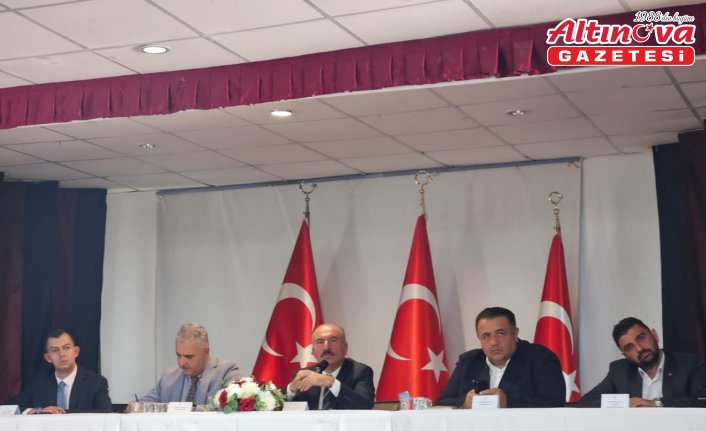 Vali Çalgan Bayat'ta muhtarlarla buluştu