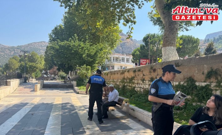 Amasya'da polis ekipleri vatandaşları dolandırıcılığa karşı uyardı
