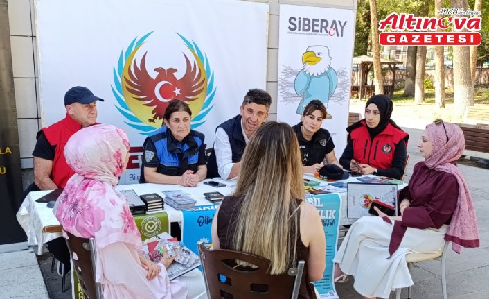 Amasya'ya üniversite için gelen öğrenciler polis tarafından bilgilendirildi