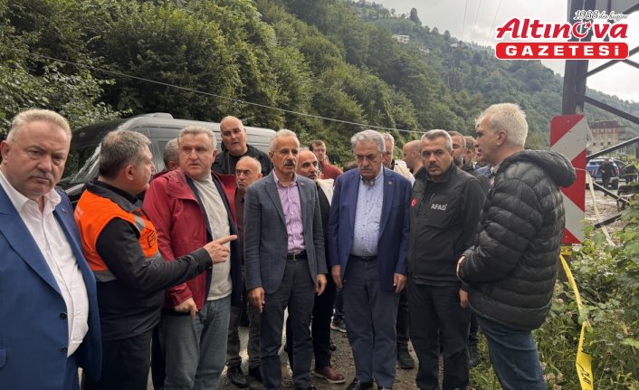 Bakanlar Uraloğlu ile Bak, sağanağın etkili olduğu Rize'de incelemelerde bulundu