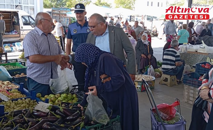 Dodurga Belediye Başkanı Çetinkaya, salı pazarını ziyaret etti