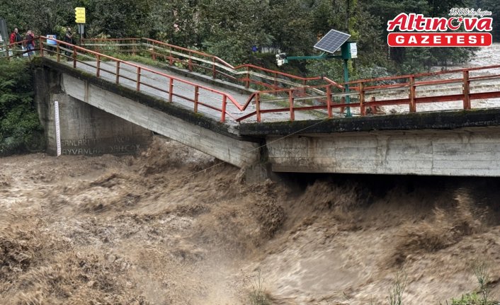 Rize'de sağanak etkili oluyor