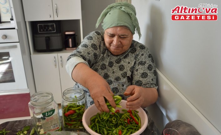 Havza'da kadınlar kışlıklarını hazırlıyor