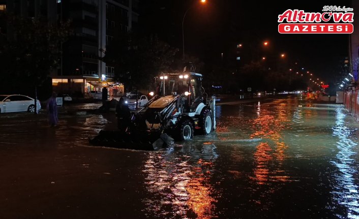 Samsun'da sağanak yağış etkili oldu