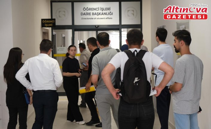 TOGÜ'yü kazanan öğrenciler kayıt yaptırmaya başladı