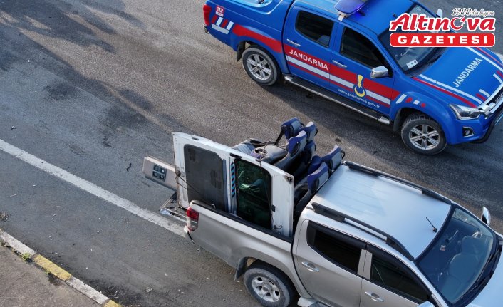 Trabzon'da üç aracın karıştığı trafik kazasında 14 kişi yaralandı