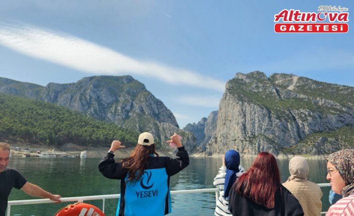 Üniversiteli gençler Yesevi Hareketi ile Şahinkaya Kanyonu'nu keşfetti