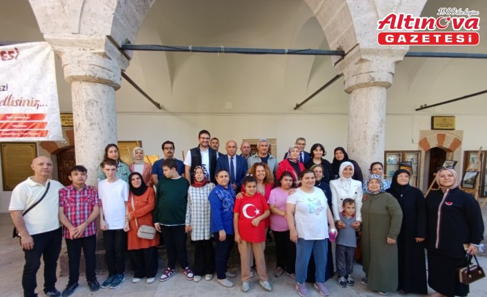 Amasya'da “Otizmli Çocukların Objektifinden Camiler“ adlı fotoğraf sergisi açıldı