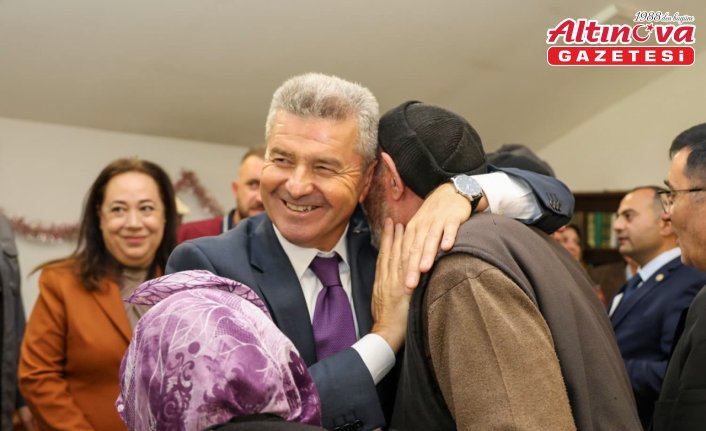 Artvin Valisi Ergün Şavşat’ta huzurevi sakinlerini ziyaret etti