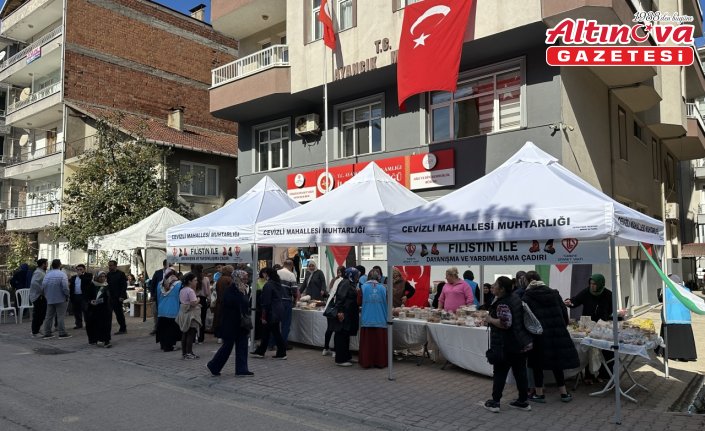 Ayancık'ta Filistin yararına Hayır Çarşısı açıldı