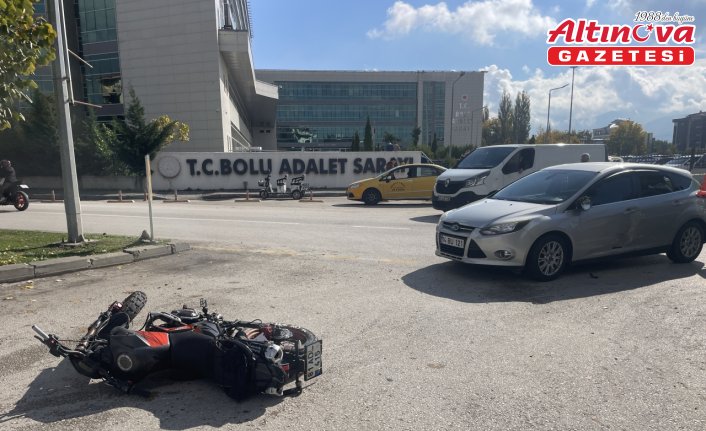 Bolu'da otomobille çarpışan motosikletin sürücüsü yaralandı