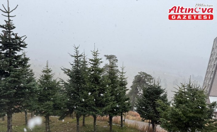 Bolu'nun yüksek kesimlerine kar yağdı