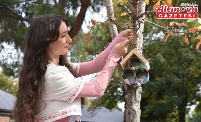 Görele'de konserve mama kutularından kuşlara yuva yapıldı