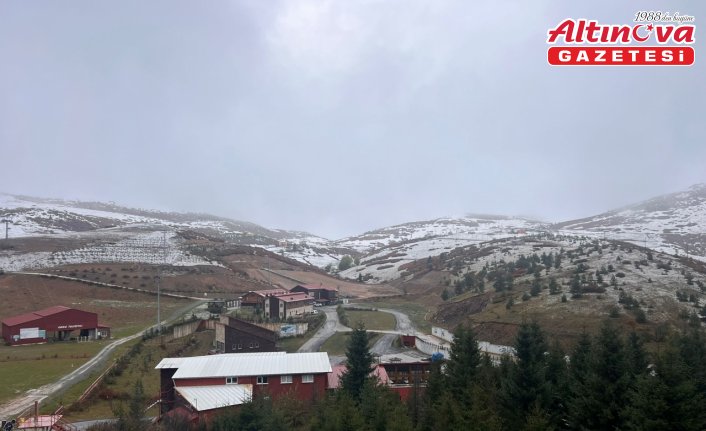 Gümüşhane, Giresun ve Ordu'nun yüksek kesimleri beyaza büründü