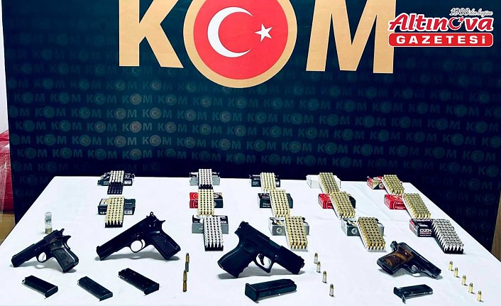 Karabük'te 4 ruhsatsız tabanca ele geçirildi