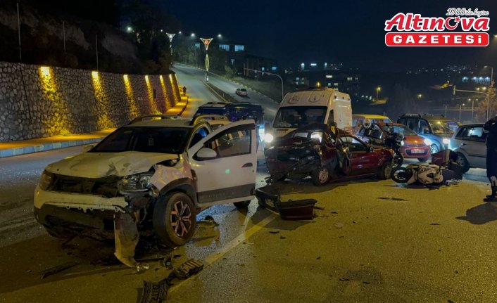 Karabük'te zincirleme trafik kazasında 3 kişi yaralandı