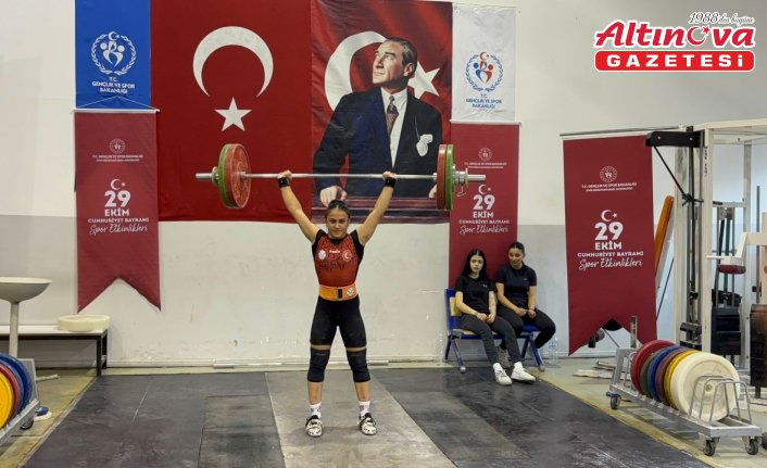 Milli halterci Türkan Beşikçi, Dünya Halter Şampiyonası'na hazırlanıyor