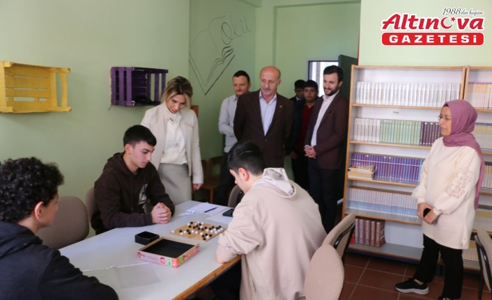 Of’ta “Adım Zeka, İşim Oyun“ projesinde dereceye giren öğrenciler ödüllendirildi