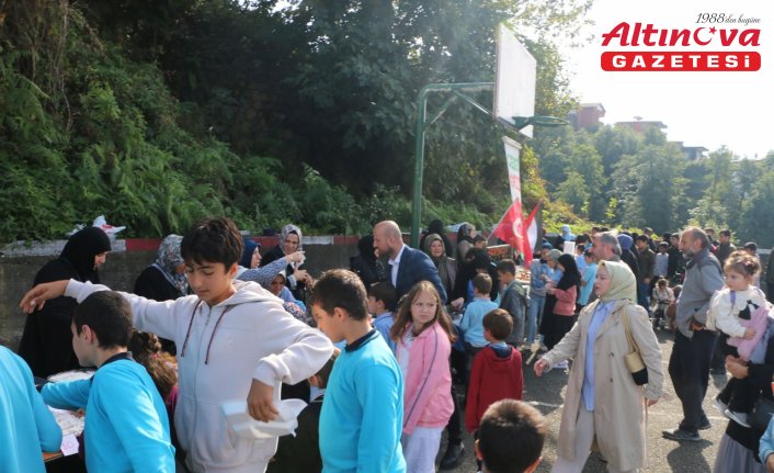 Of'taki okullarda Gazze için kermes düzenlendi