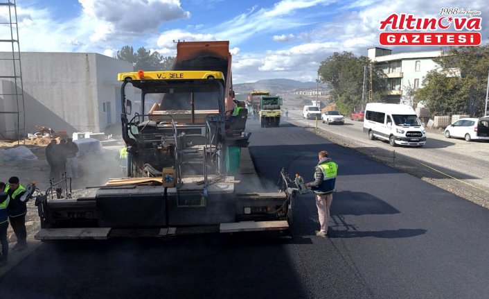 Samsun Büyükşehir Belediyesi 17 ilçede yol çalışmalarını sürdürüyor