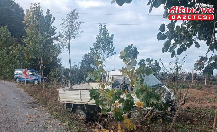 Samsun'da bahçe çitine çarpan kamyonetin sürücüsü yaralandı
