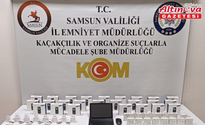 Samsun'da gümrük kaçağı 25 cep telefonu ele geçirildi