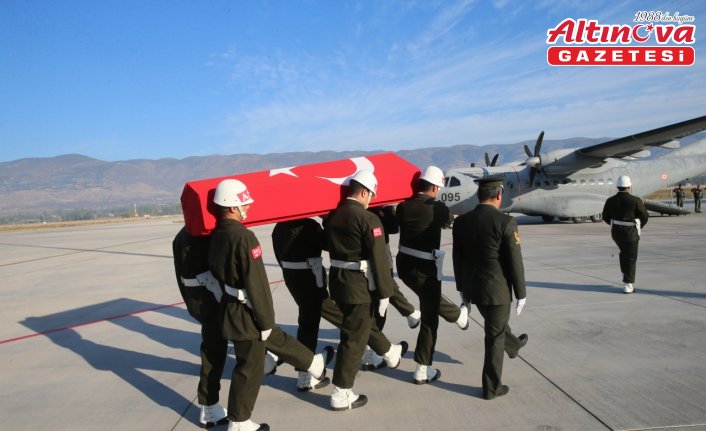 Tokat'ta şehit olan askerin cenazesi memleketi Gaziantep'e uğurlandı