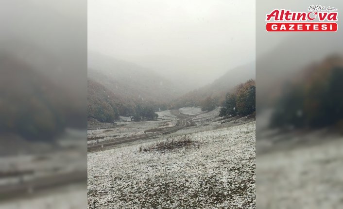 Tokat'ta yüksek kesimlere mevsimin ilk karı yağdı