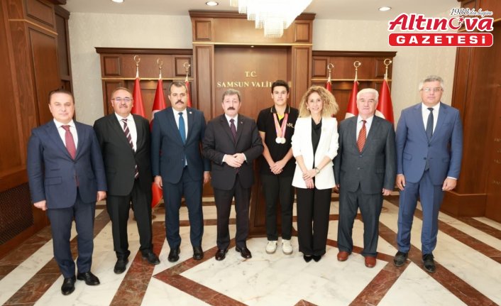 Vali Tavlı, TEKNOFEST'te derece elde eden öğrencileri ağırladı