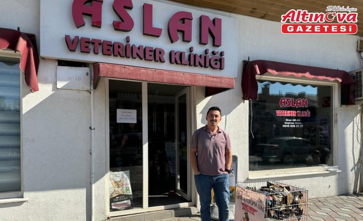 Veteriner hekim ücretsiz mama dağıttı