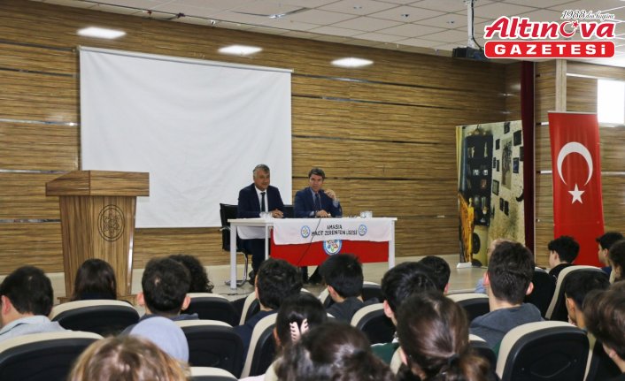 Amasya Valisi Bakan lise öğrencilerini ziyaret etti