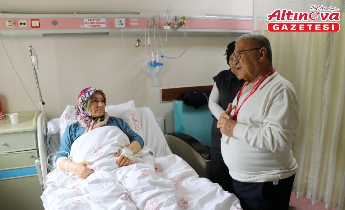 Amasya'da 38 yaşındaki kadının karnından 8,5 kilogramlık kitle çıkarıldı