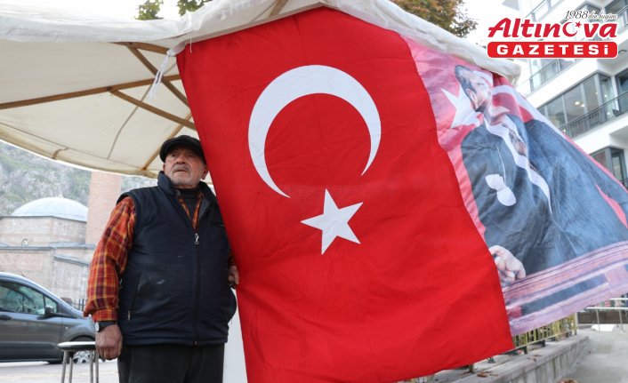 Amasya'da ayakkabı boyacısı sirenler çalarken gözyaşlarını tutamadı