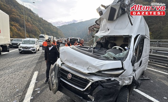Bolu Dağı Tüneli viyadüklerindeki zincirleme kaza ulaşımı aksattı