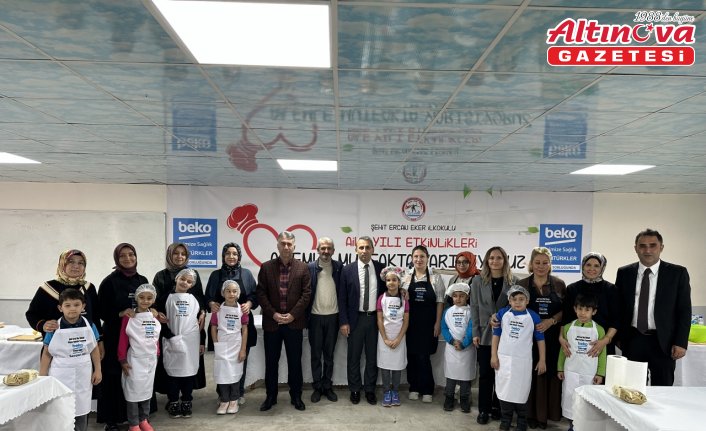 Düzce'de ilkokul öğrencileri ve anneleri, sağlıklı besin yarışmasında hünerlerini sergiledi