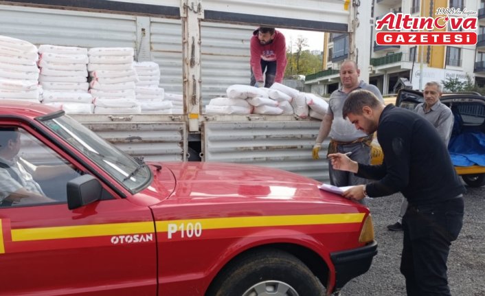 Eynesil'de çiftçilere tarım kireci tedarik edildi