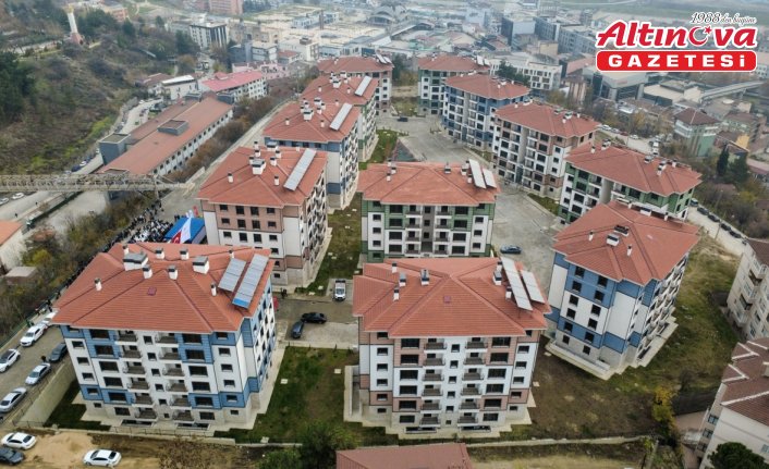 Karabük'te TOKİ konutları hak sahiplerine teslim edildi