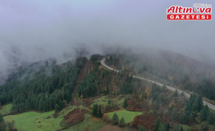 Kastamonu'da sisle birleşen güz renkleri dronla görüntülendi
