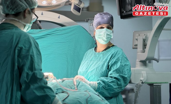 KTÜ Tıp Fakültesinin ilk kadın beyin cerrahı görev başında