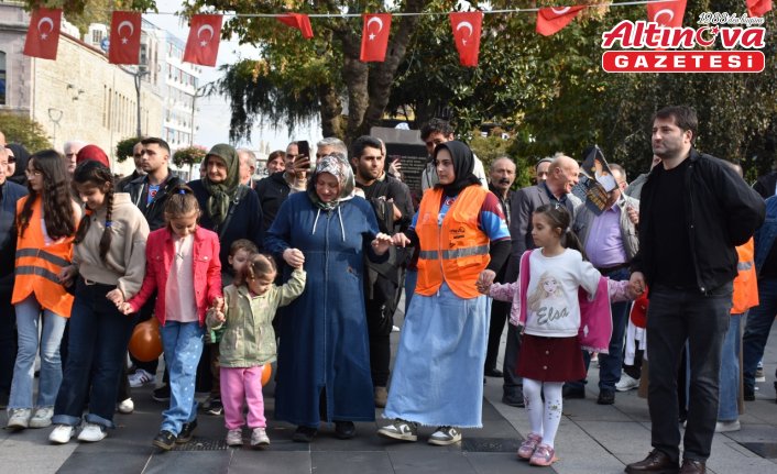 LÖSEV, Trabzon'da farkındalık yürüyüşü düzenledi