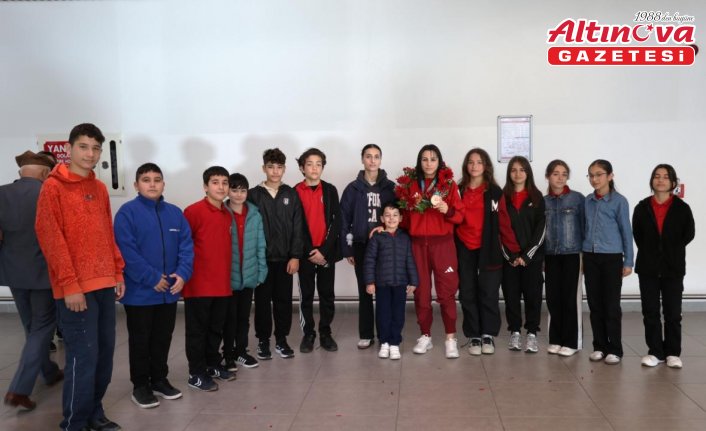 Milli wushucu Berna Tut, Ordu'da törenle karşılandı