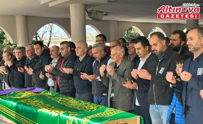 Rize'de trafik kazasında yaşamını yitiren sağlık personeli toprağa verildi