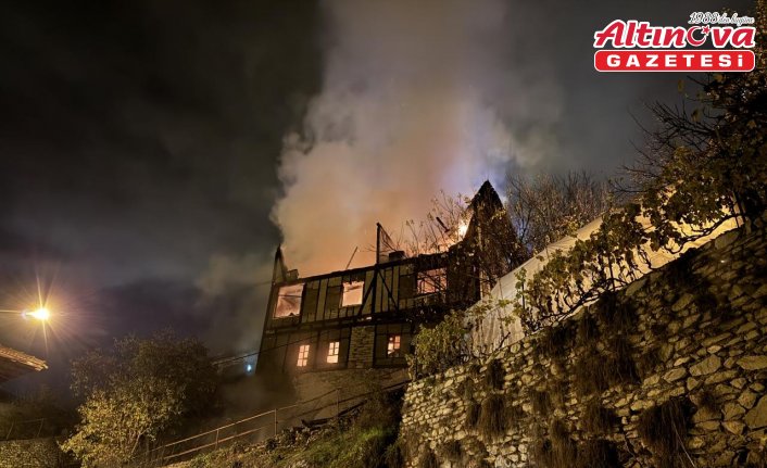 Safranbolu'da tarihi konak yandı