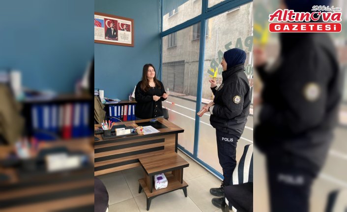 Salıpazarı'nda polis ekipleri KADES'i anlattı
