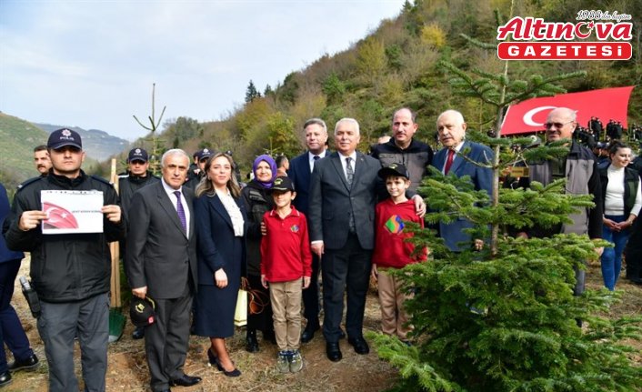 Trabzon'da şehitler anısına fidan dikildi