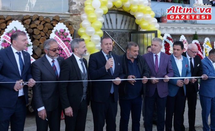 TTSO Başkanı Çelebi turizm işletmesinin açılışına katıldı