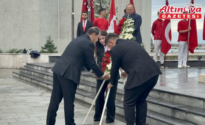 Zonguldak'ta Öğretmenler Günü dolayısıyla tören düzenlendi