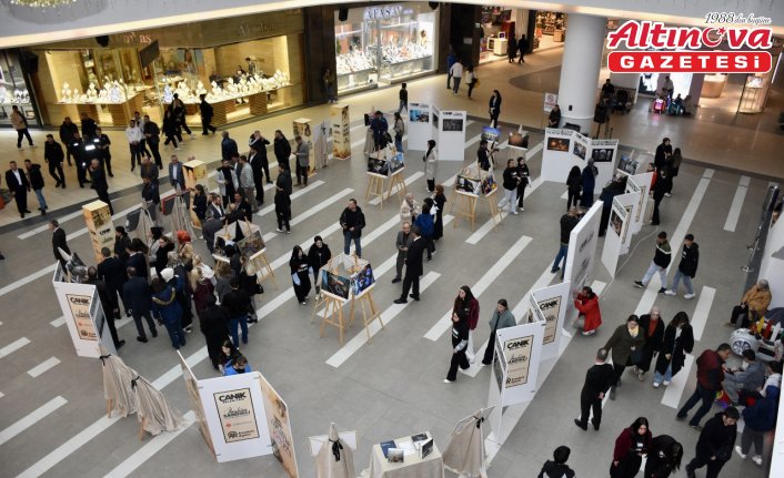 AA'nın “Kanıt“ kitabındaki görsellerden oluşan sergi Samsun'da açıldı