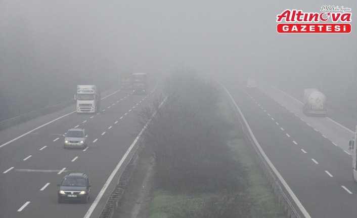 Anadolu Otoyolu'nun Düzce geçişinde sis etkili oldu